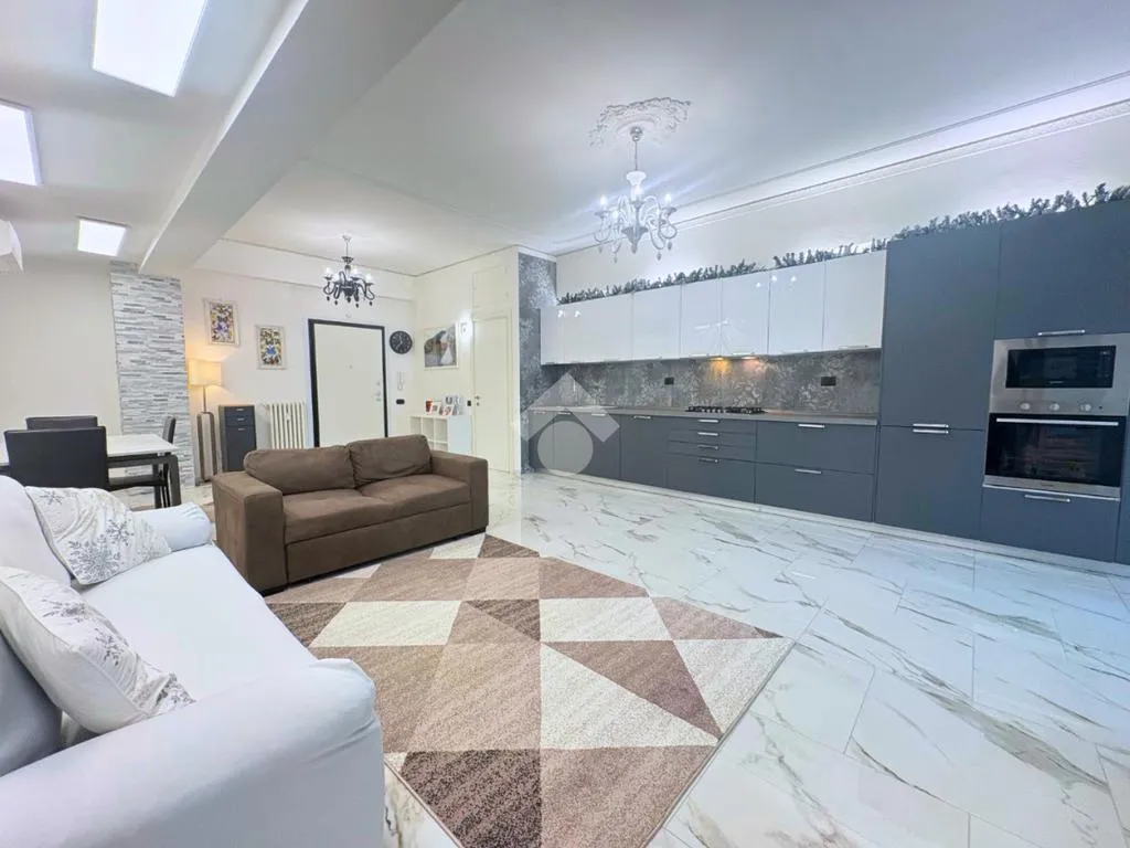 Séjour - Renovated Apartment with Balcony in Ancona
