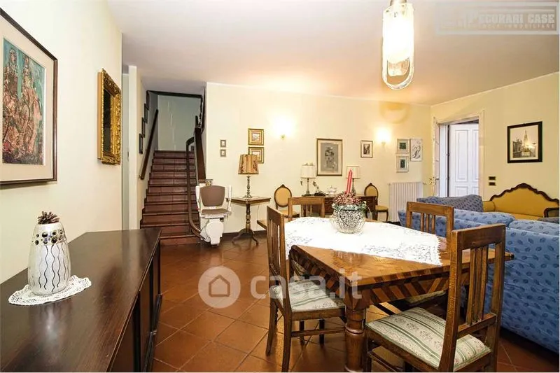 Söögituba - Semi-detached Villa with Garden in Torrenova, Modena