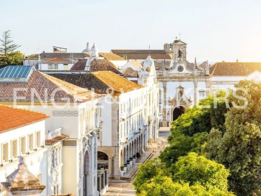 Vue aérienne - Renovated Flat with Patio in Faro