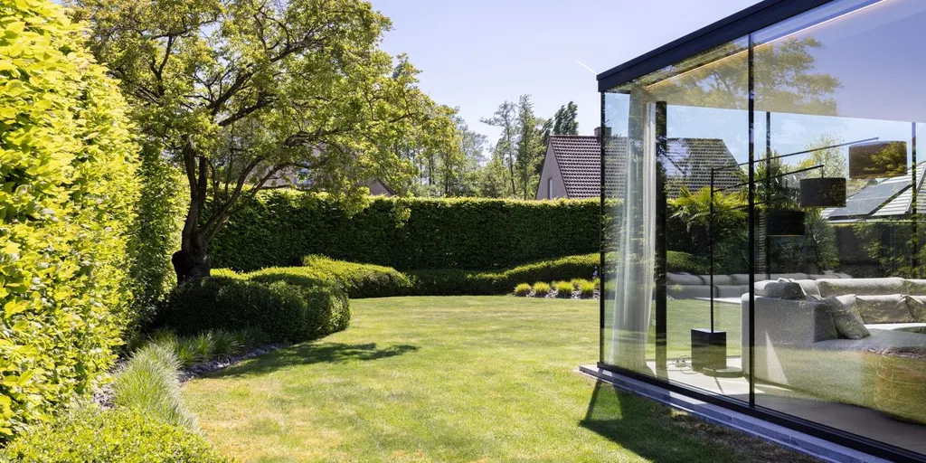 Jardin - Maison Rénovée avec Piscine à Sint-Eloois-Winkel
