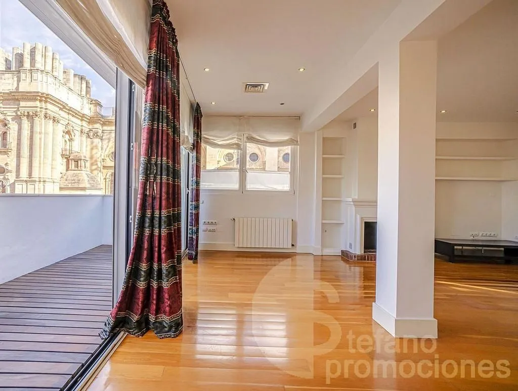Soggiorno - Duplex Penthouse with Cathedral Views in Málaga