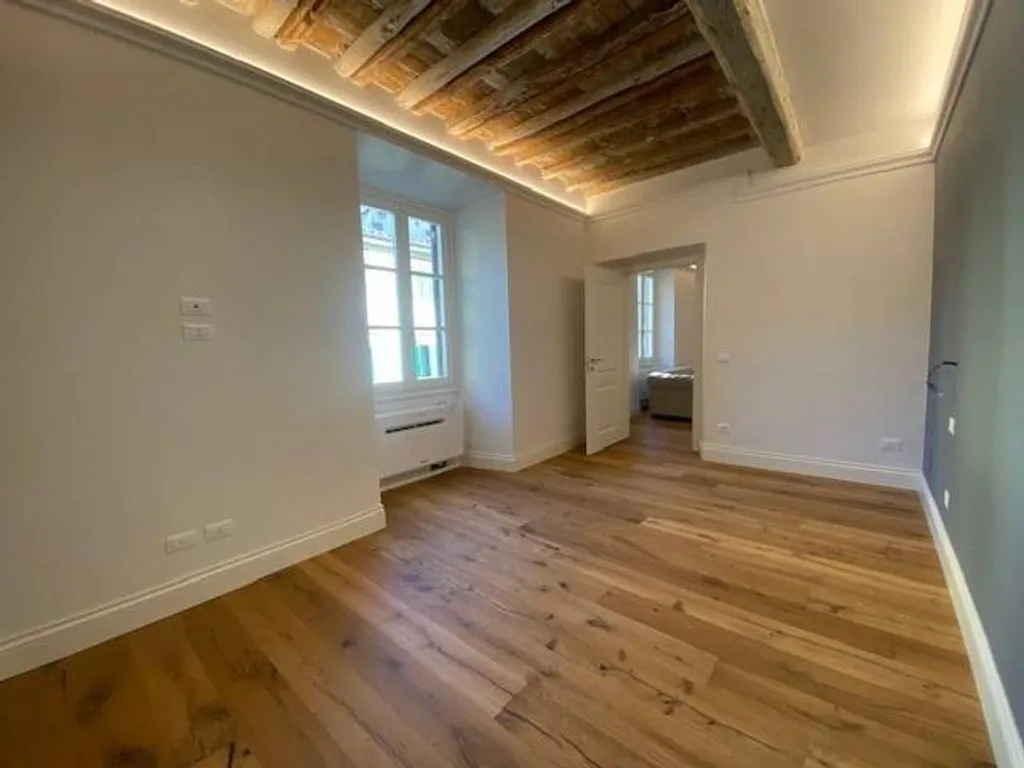 Toad - Luxury Flat in Historic Palazzo, Florence