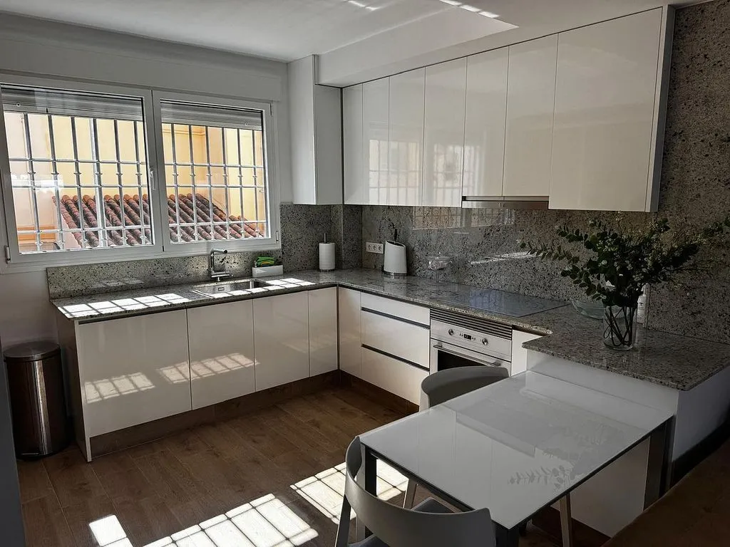Cuisine - Semi-Detached House with Terrace in Las Marinas