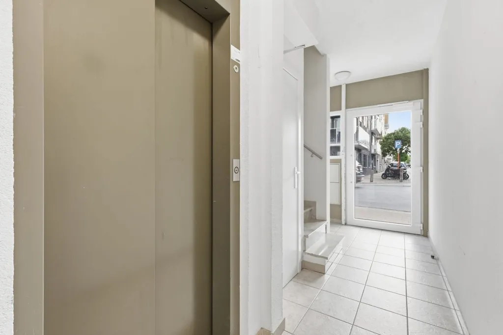 Entrée - Appartement 3 Chambres avec Terrasse près de la Digue à Anvers