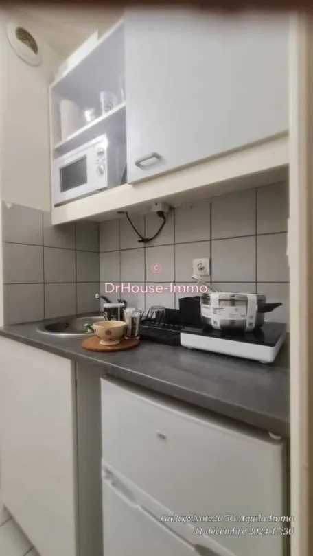 Cucina - Studio with East View in Lyon Centre