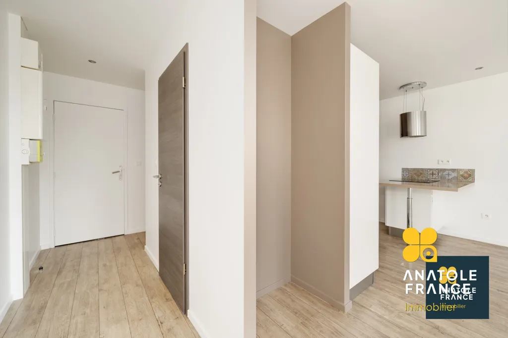 Esik - Duplex with Parking in Nancy