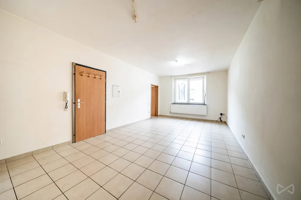 Entrée - Maison de Rapport à Proximité du Centre à Arlon