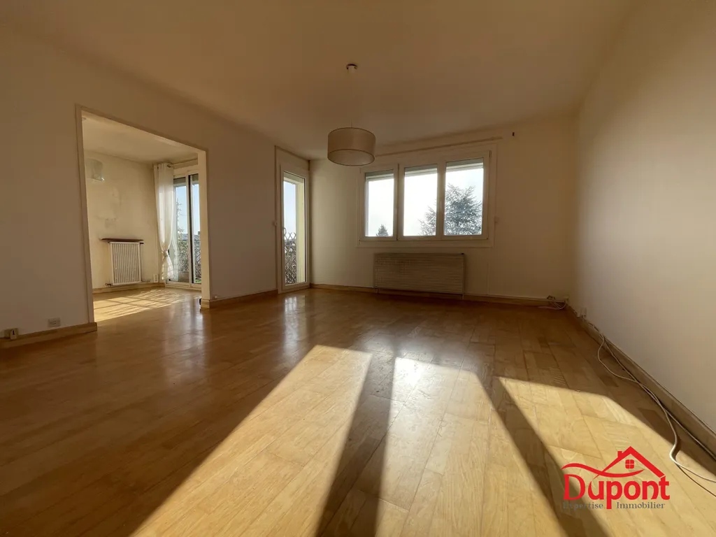Elutuba - Spacious Flat with Balcony in Saint Jean