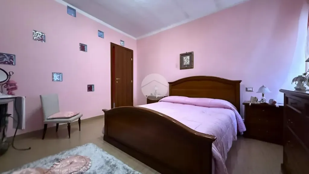 Chambres - Semi-detached House with Balcony in Albiano d'Ivrea