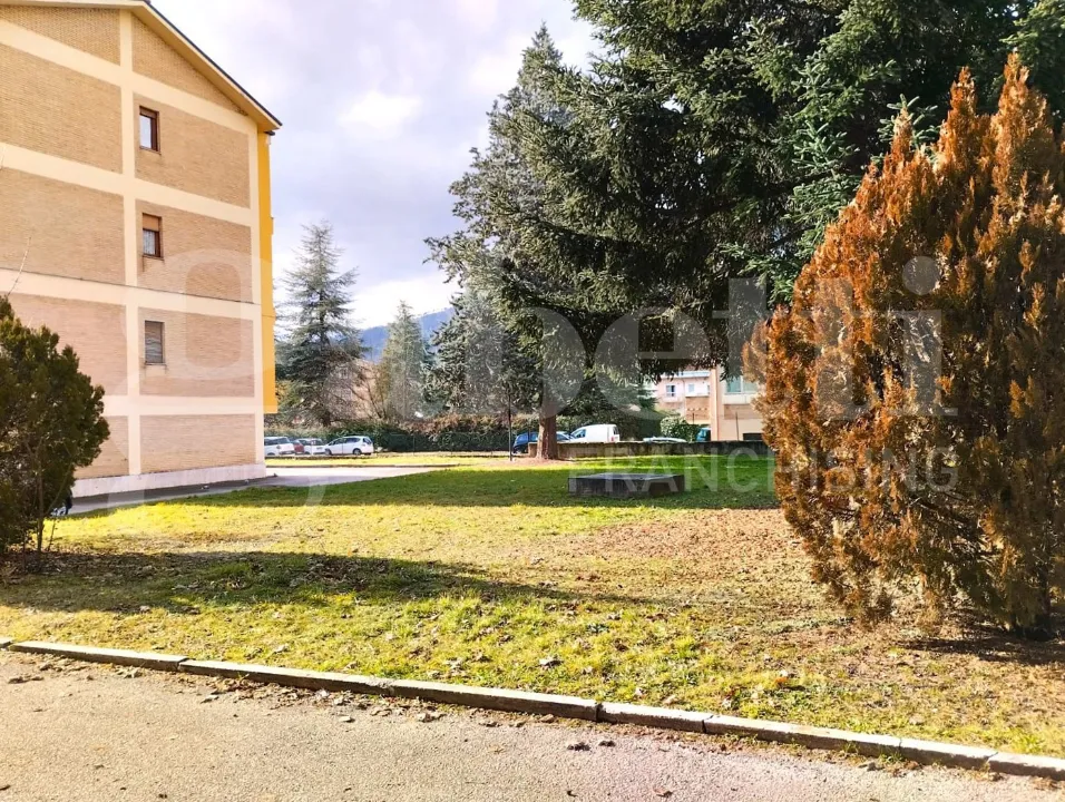Aed - Bright Flat with Balcony in Avezzano