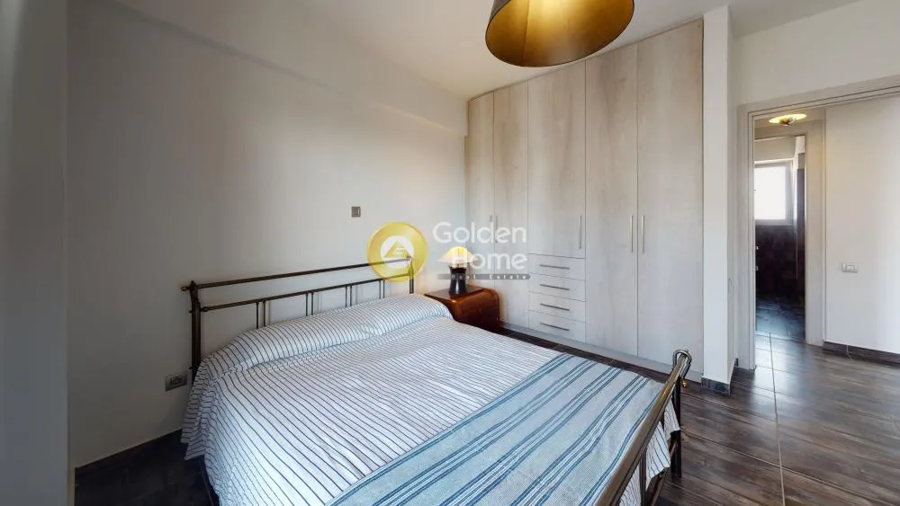 Chambres - Local commercial à GR