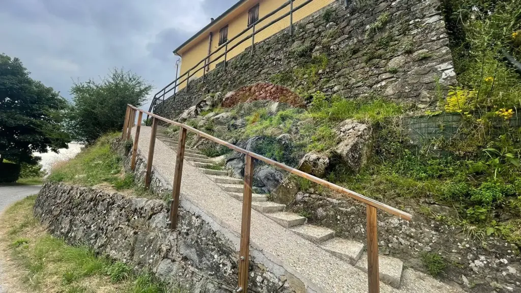 Toad - Rustic Bifamily Villa with Panoramic View in Crasciana