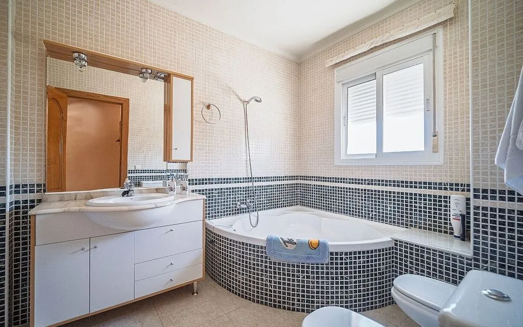 Salles de bain - Chalet with Pool and Terrace in Rojales