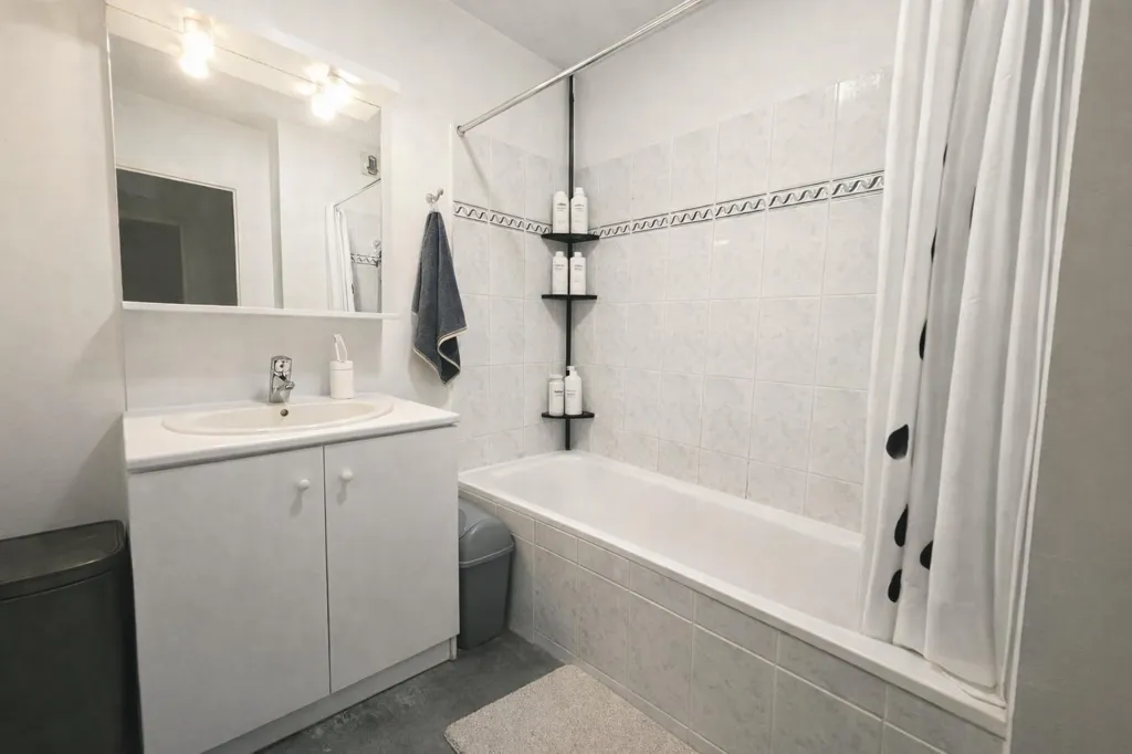Salles de bain - Appartement T2 avec Terrasse à Trélissac