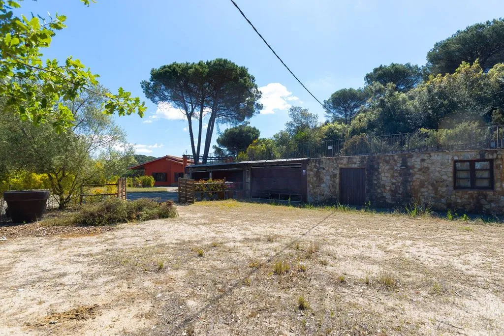 Välivaade - Detached House with Pool in Vallromanes
