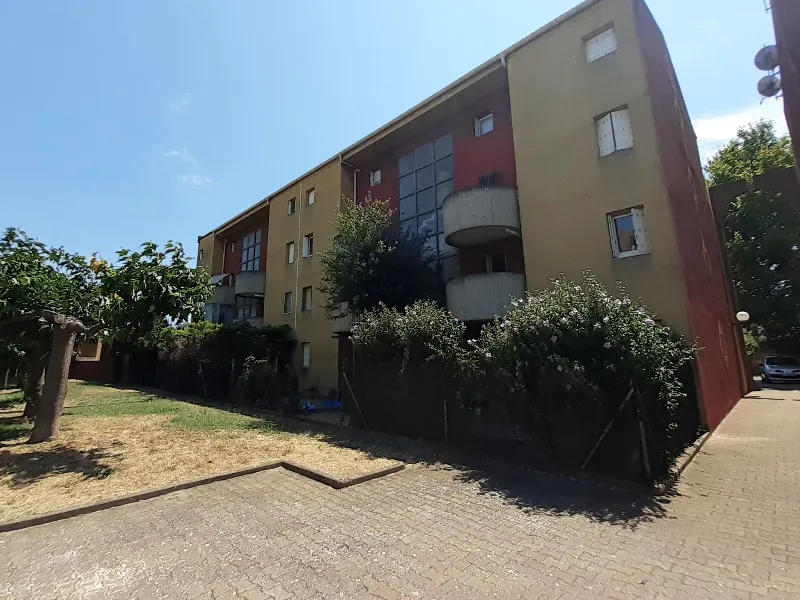 Välivaade - Faux T4 with Balcony in Cavaillon