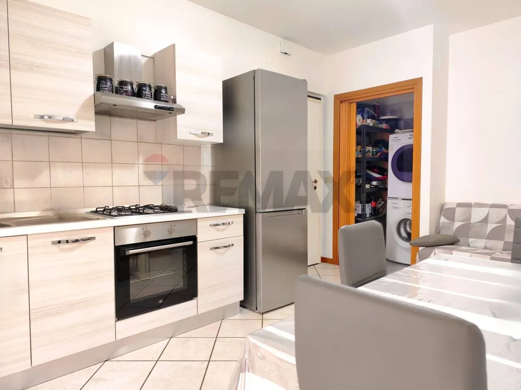 Cuisine - Modern Triplex with Terrace in Loreto Aprutino