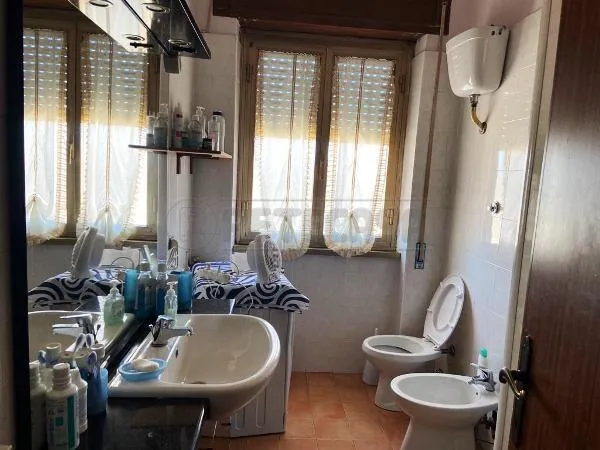 Bagni - Attico con terrazze a Cerveteri