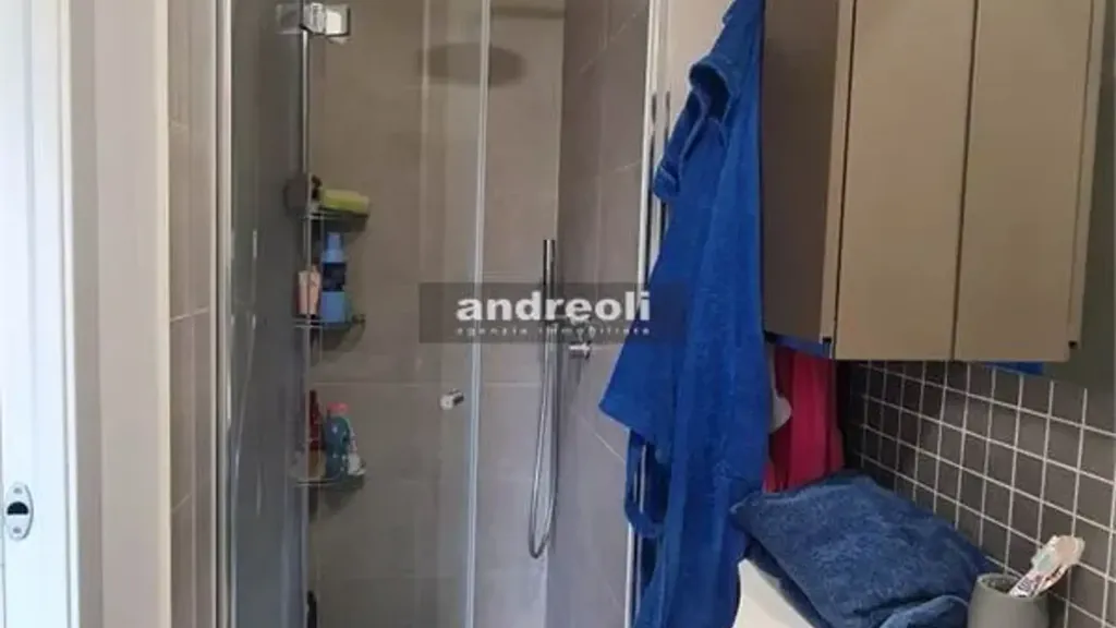 Salles de bain - Apartment with 3 Bedrooms in Jesi