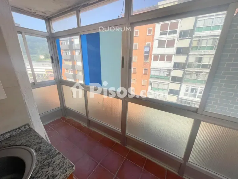 Balcony - Bright Apartment with Terrace near Basarrate Metro