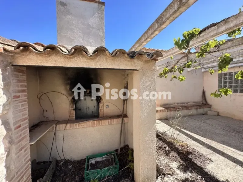Jardin - Historic Finca with Vineyards in Requena