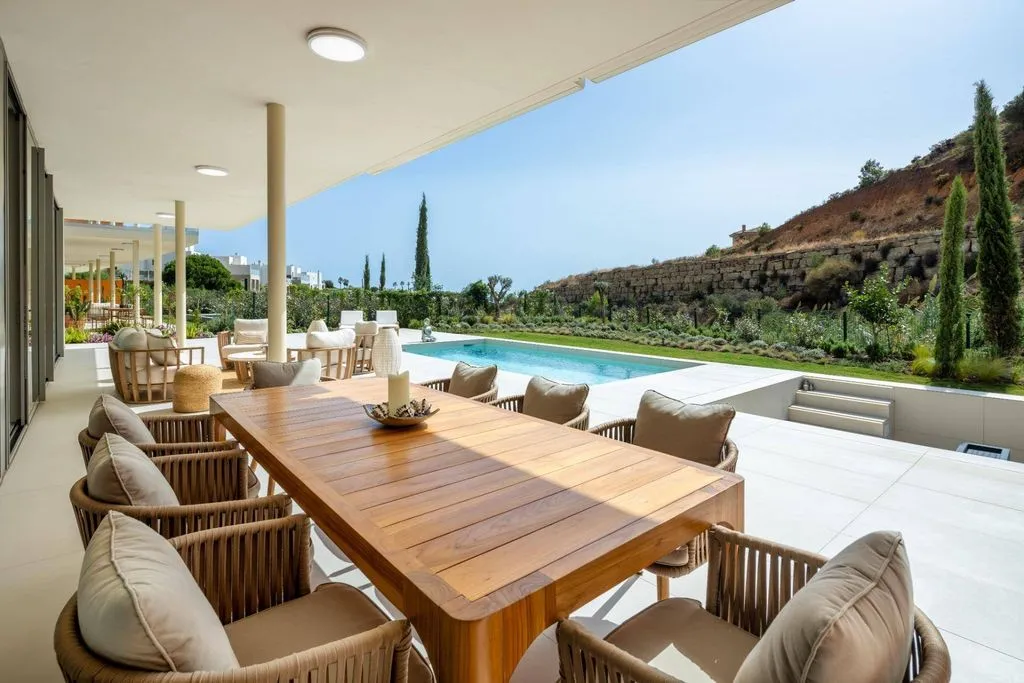 Pool - Luxury Apartment with Sea View in Mijas