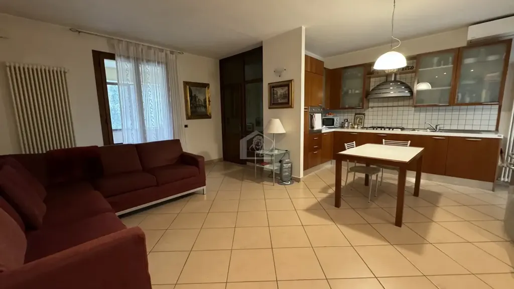 Cuisine - Semi-Detached Apartment with Garden in Suzzara