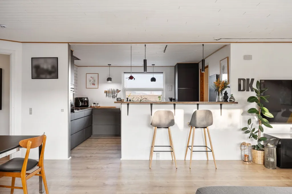 Cuisine - Fenced Villa with Garden in Grenaa