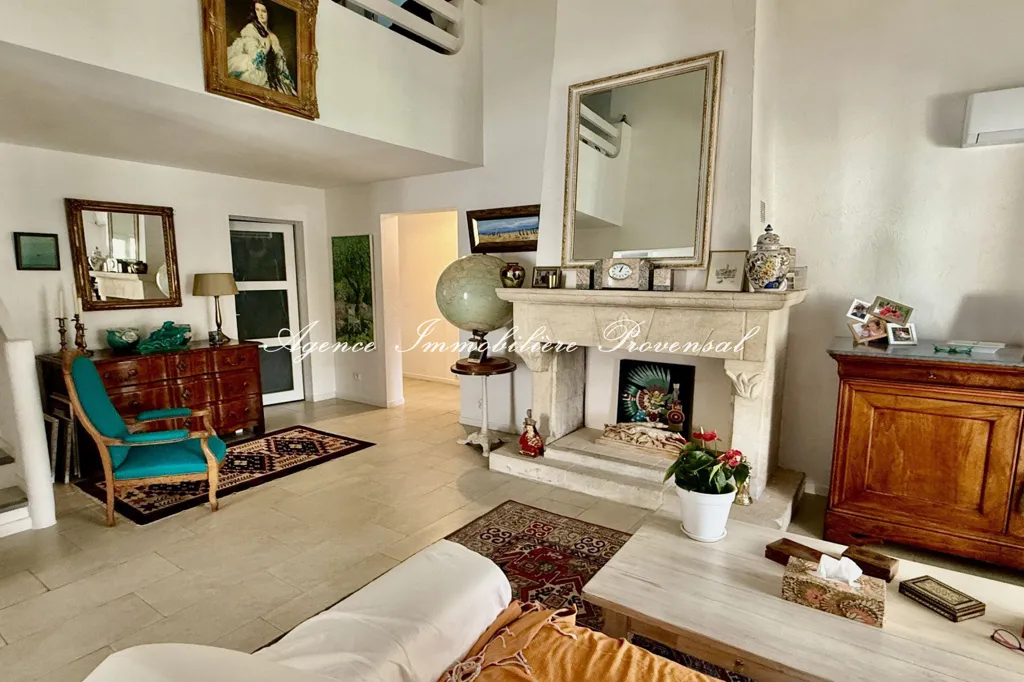 Elutuba - Renovated House with Pool near Sainte-Maxime Centre