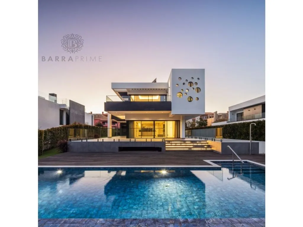 Pool - Contemporary Villa with Golf View in Vilamoura