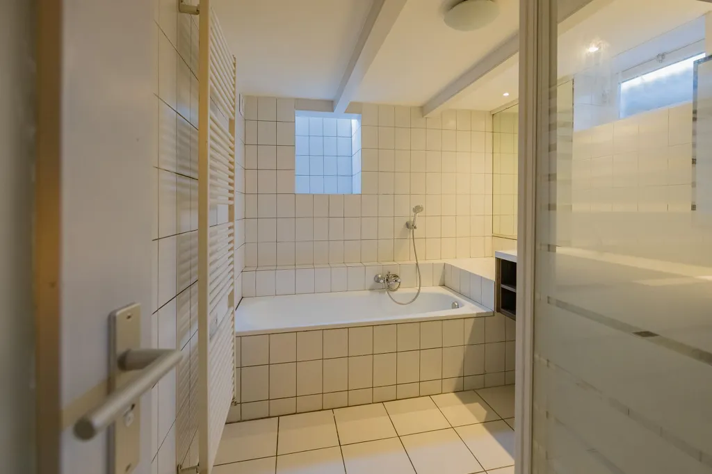 Salles de bain - Sustainable Dijkwoning with Sluice View in Spaarndam