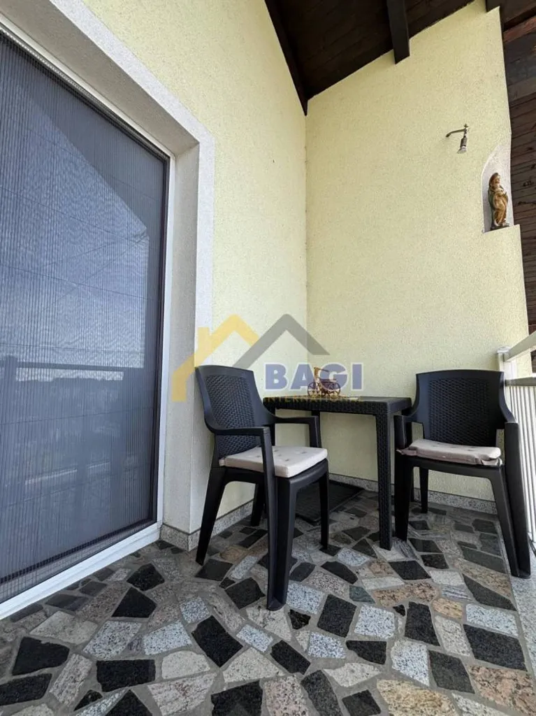 Terrasse - Modern Flat with Balconies in Sesvete, Zagreb