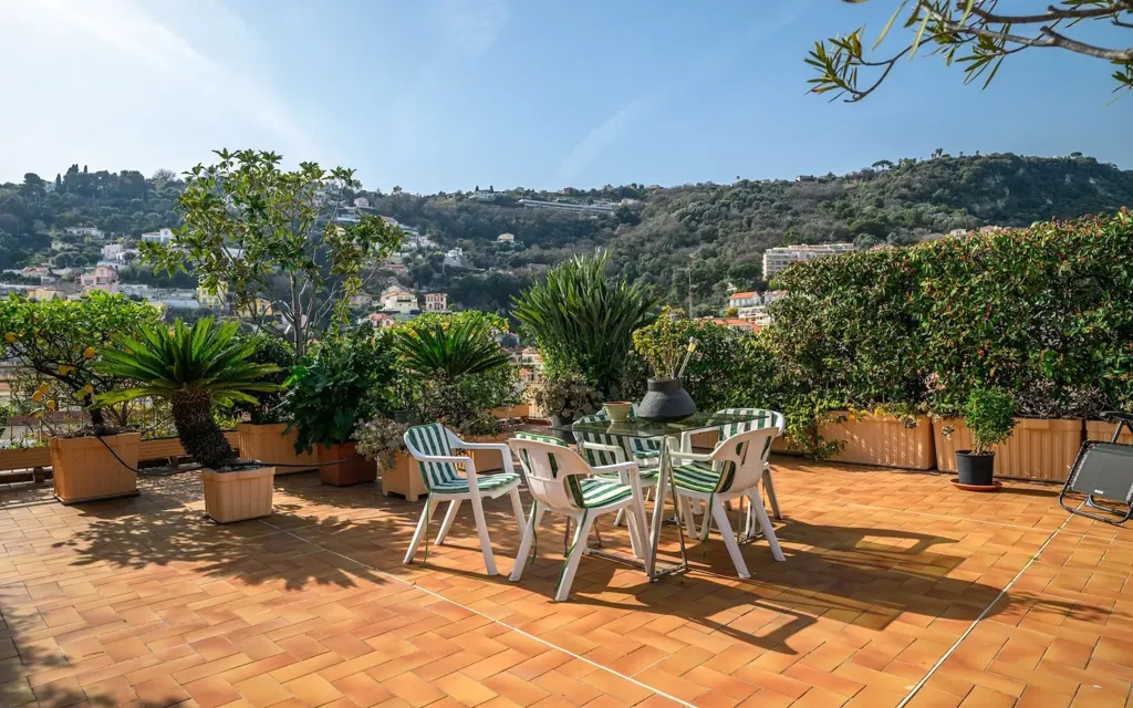 Terrass - Penthouse with Rooftop Terrace in Nice