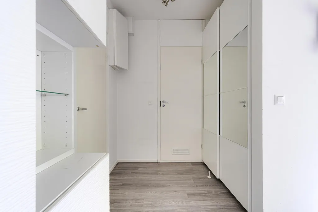 Pièces - Compact Apartment with Garden in Ortelanveikko