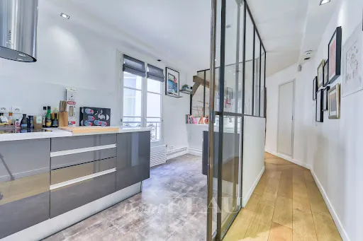 Appartement 8 pièces à Paris 8ème