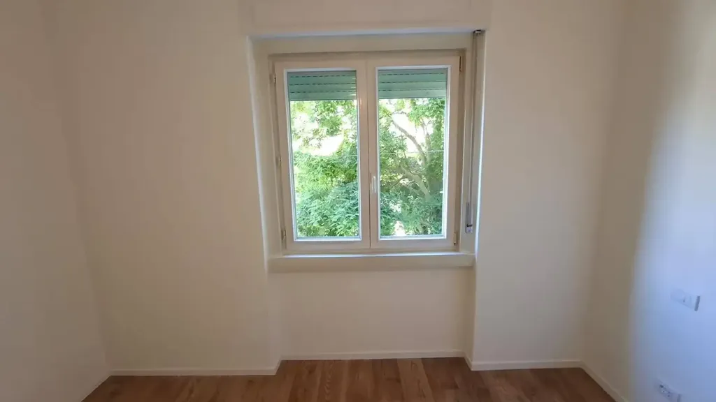 Pièces - Modernised Triplex with Balcony in Trieste