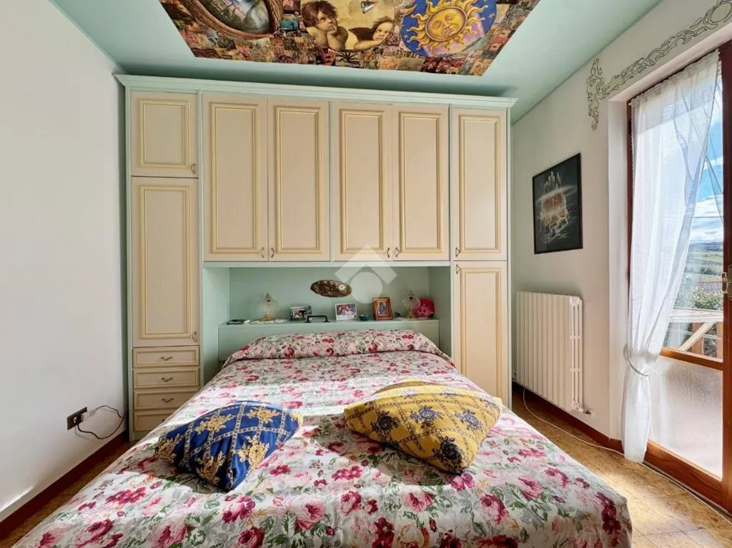 Bedrooms - Bifamiliare Villa with Garden in Montelabbate