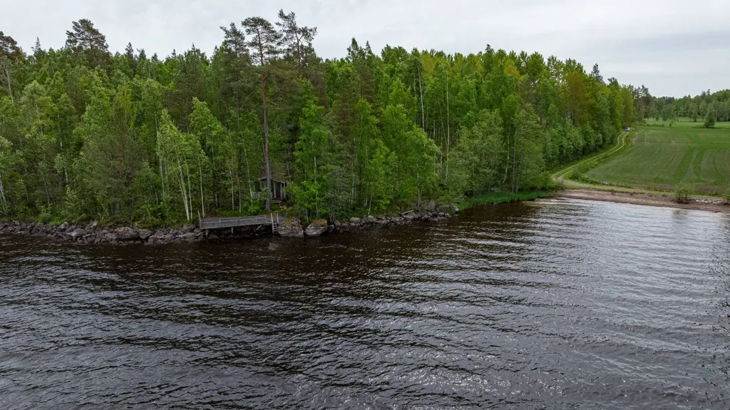 Vue aérienne - Farm with Lake Access in Granviksnäset