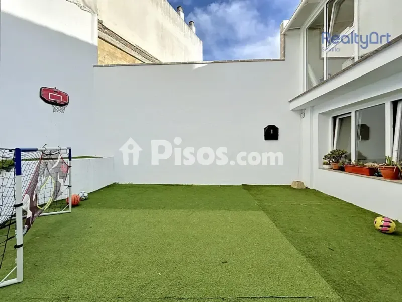 Aed - Modernised House with Patio in Valencina de la Concepción