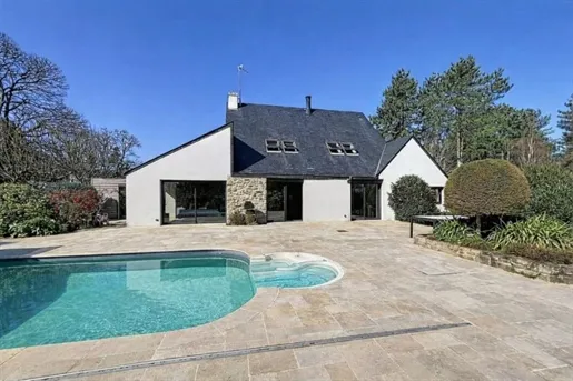 Piscine - Maison Conçue par Architecte avec Piscine à Albert 1er