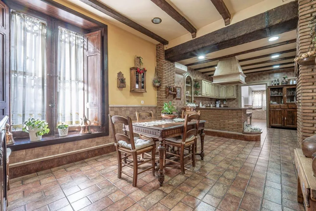 Dining Room - Historic Palatial House with Pool in Ogíjares