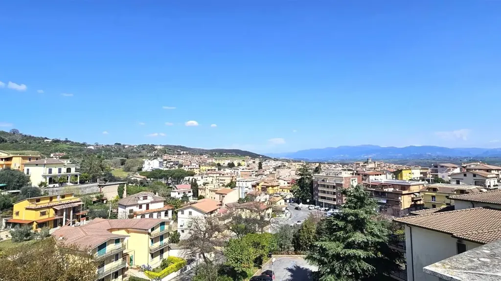 Balcon - Bright 2-Bedroom Apartment in Fiano Romano