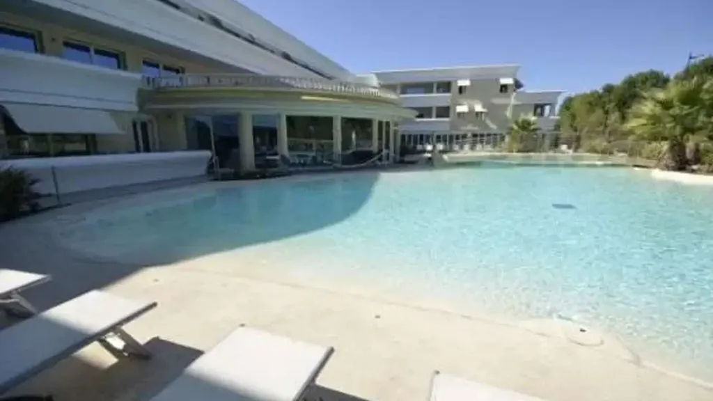 Bassein - Trilocale with Pool in Sirmione
