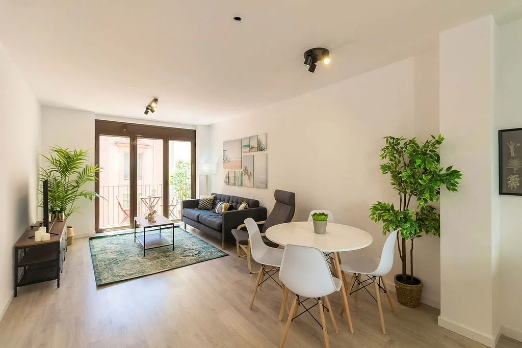 Soggiorno - Furnished Flat with Balcony in El Raval
