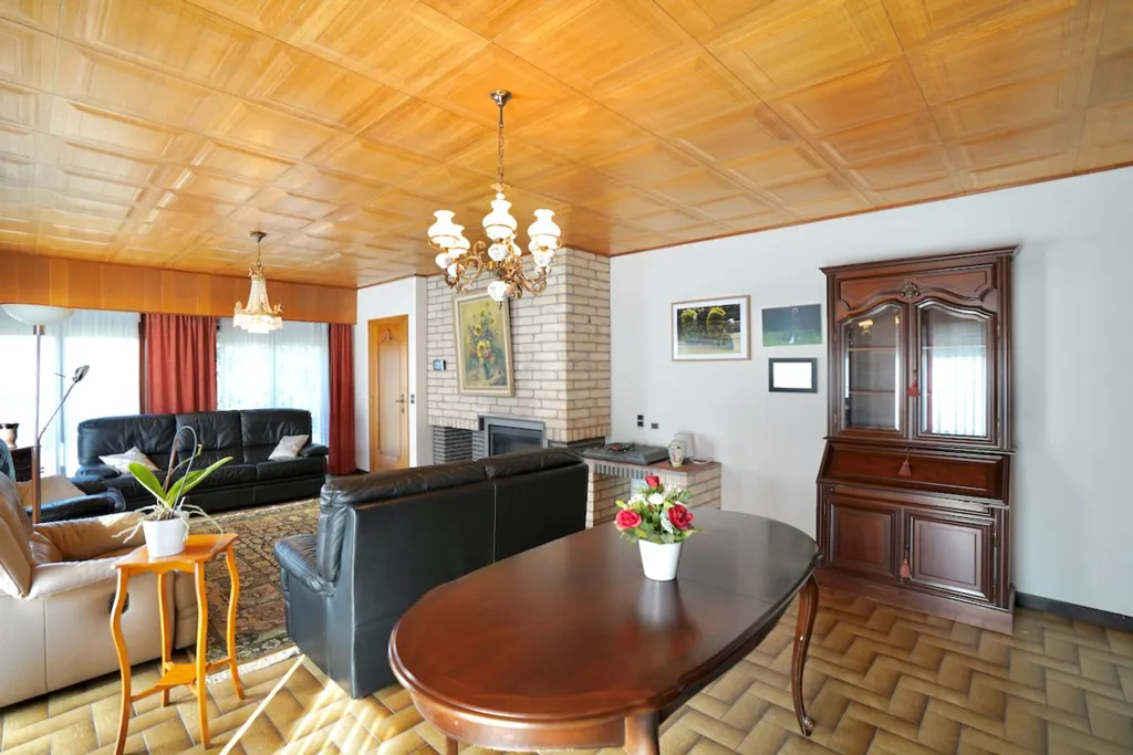 Elutuba - Bungalow with Large Garage in Ertvelde
