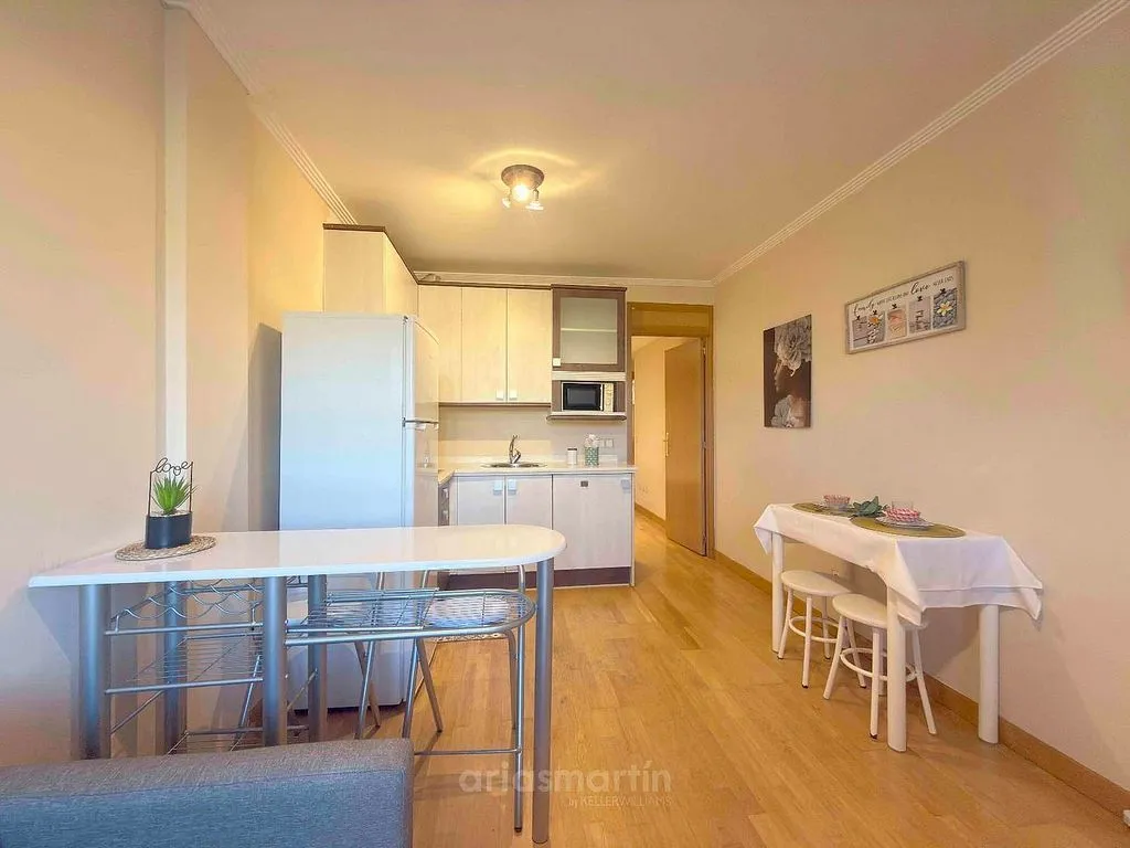 Cucina - Office with Patio in Salamanca's Valhondo Park