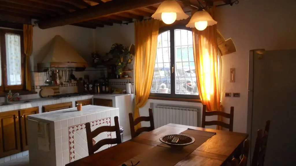 Salle à manger - Rustic Terraced House with Balcony in Montespertoli
