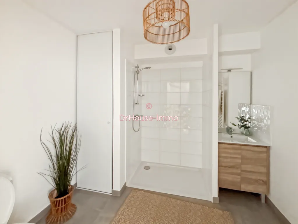 Salles de bain - Appartement Duplex Lumineux à Mérignac