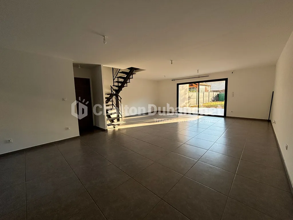 Soggiorno - 4-Piece House with Terrace in Maison
