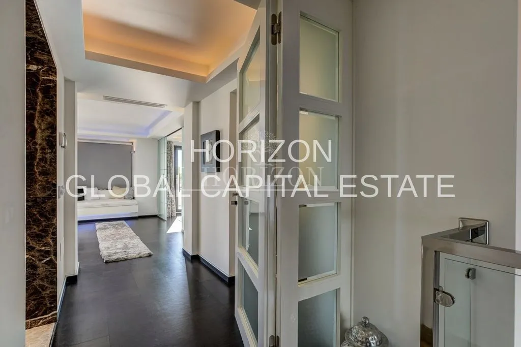 Esik - Luxury Villa with Sea View in Bendinat